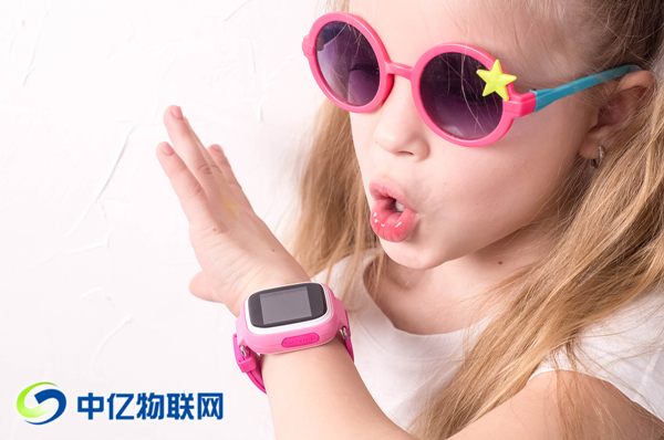 没了物联网语音卡的儿童电话手表有多危险？